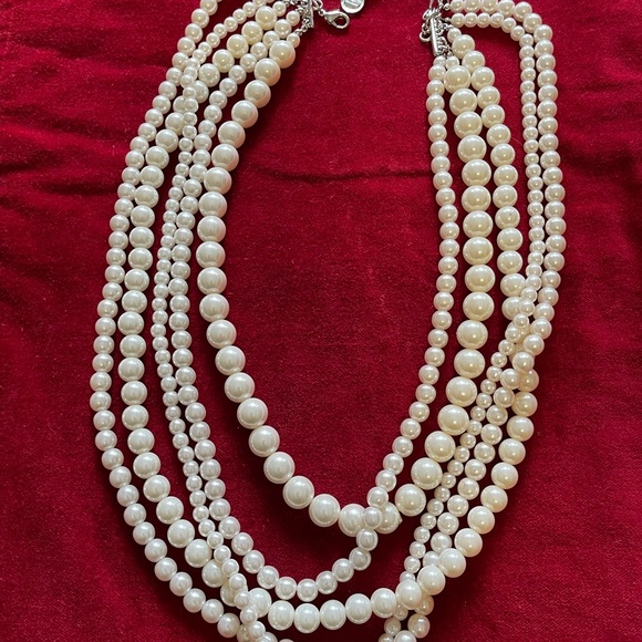 Graziano Faux Pearl Bib Necklace OS - Picture 5 of 9